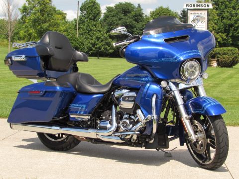 2019 Harley-Davidson Street Glide FLHX   - $9,500 in Customizing - Blue Max Paint - NAV, Bluetooth