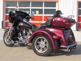 2015 Harley-Davidson Tri Glide FLHTCUTG   - Auto Dealer Ontario