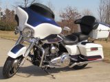 2010 Harley-Davidson Street Glide FLHX   - Auto Dealer Ontario