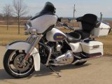 2010 Harley-Davidson Street Glide FLHX   - Auto Dealer Ontario