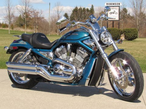 2005 Harley-Davidson CVO V-Rod VRSCSE  - ONLY 19,000 Miles, Great Tires, Fully Certified
